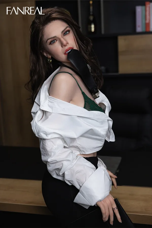 Fanreal Gina BOSS