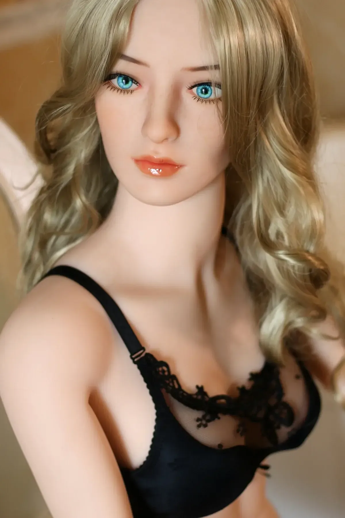 WM 153cm B cup - Bella