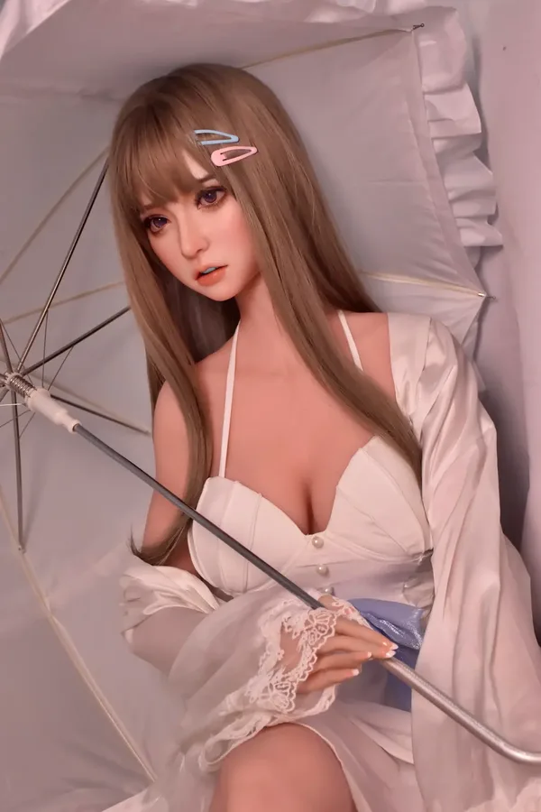Elsa Babe Ayanokouji Akane