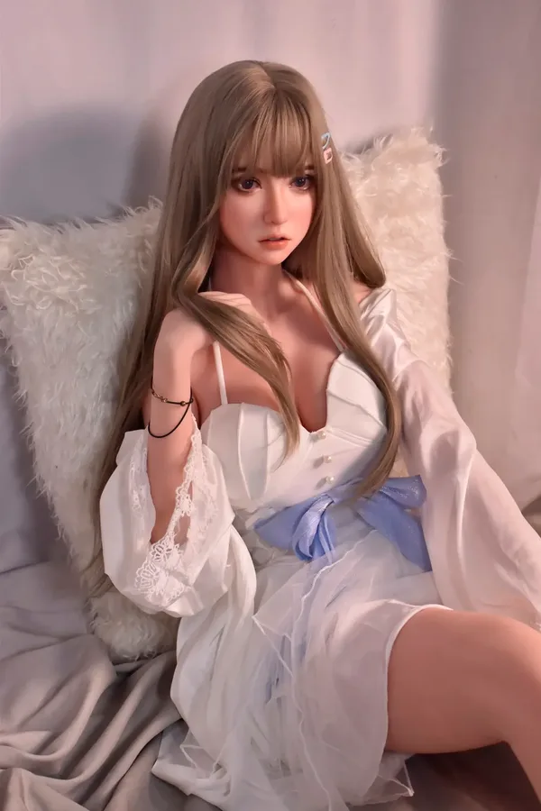 Elsa Babe Ayanokouji Akane