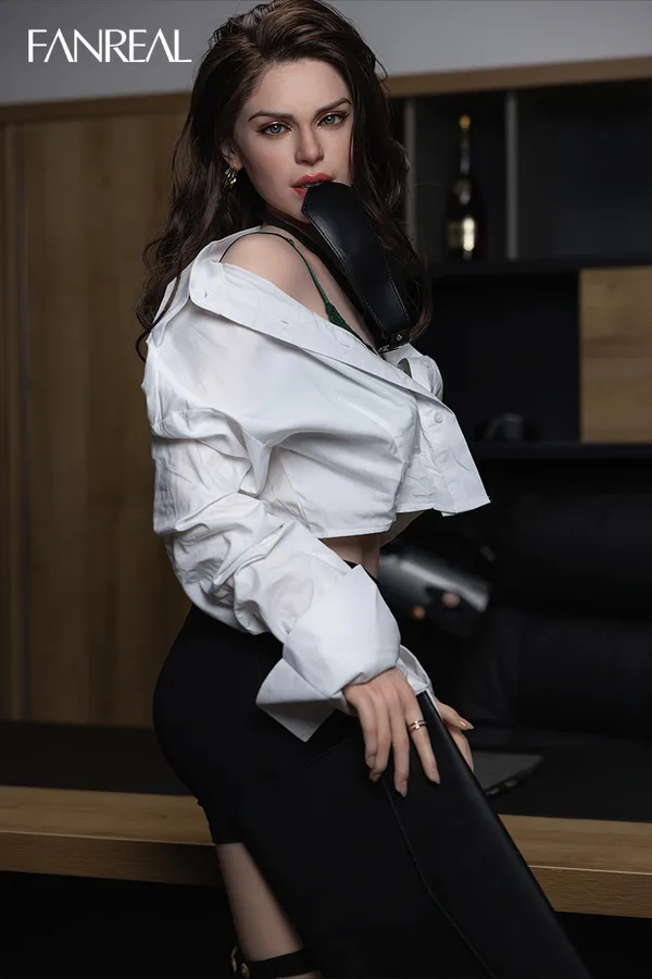 Fanreal Gina BOSS