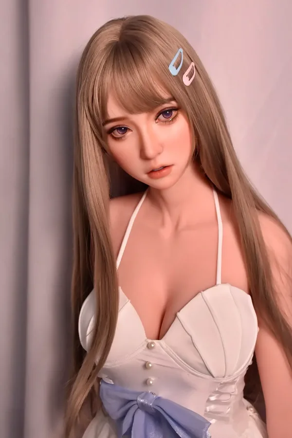 Elsa Babe Ayanokouji Akane